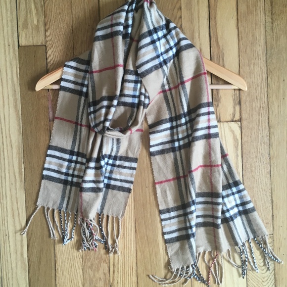 Nordstrom Accessories - Nordstrom 100% Cashmere Tan Plaid Fringed Scarf